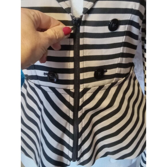 NWOT WHBM Black & White Stripe blazer Size 0 XS - Picture 6 of 13